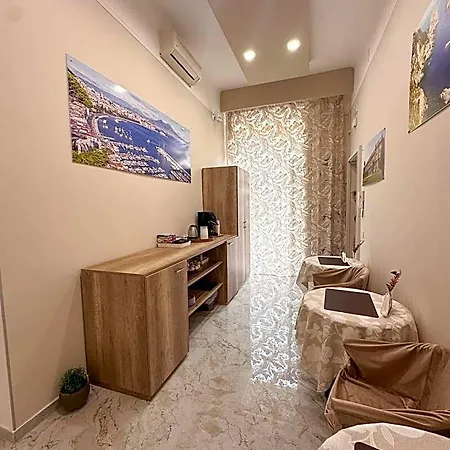 Benvenuto A 3* Naples