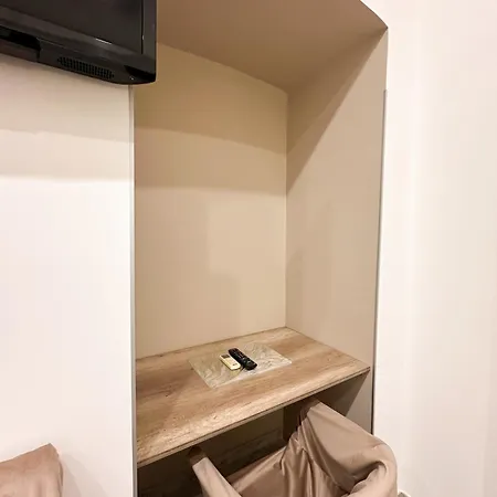 Benvenuto A Panzió Nápoly