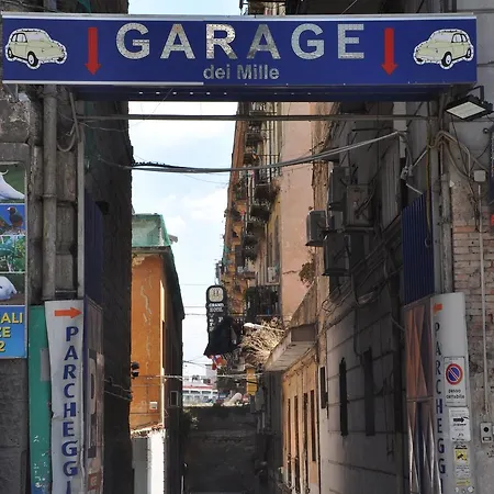 Benvenuto A Panzió Nápoly