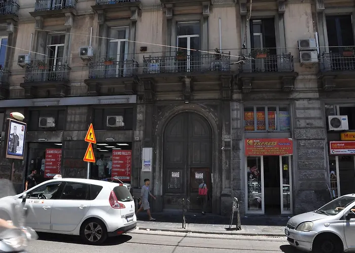 Benvenuto A Νάπολη